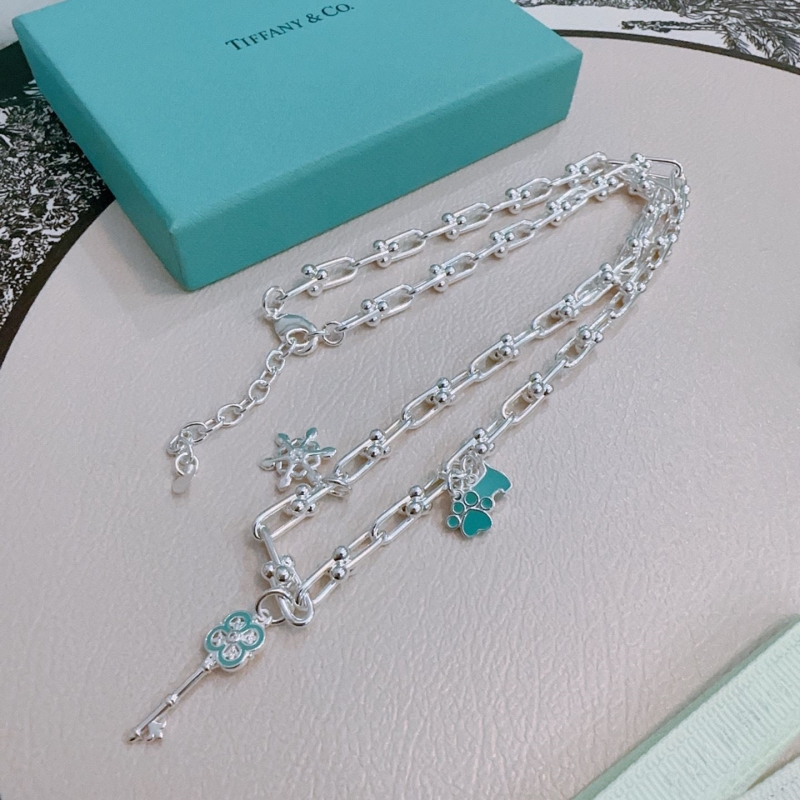 T*f*ny necklaces